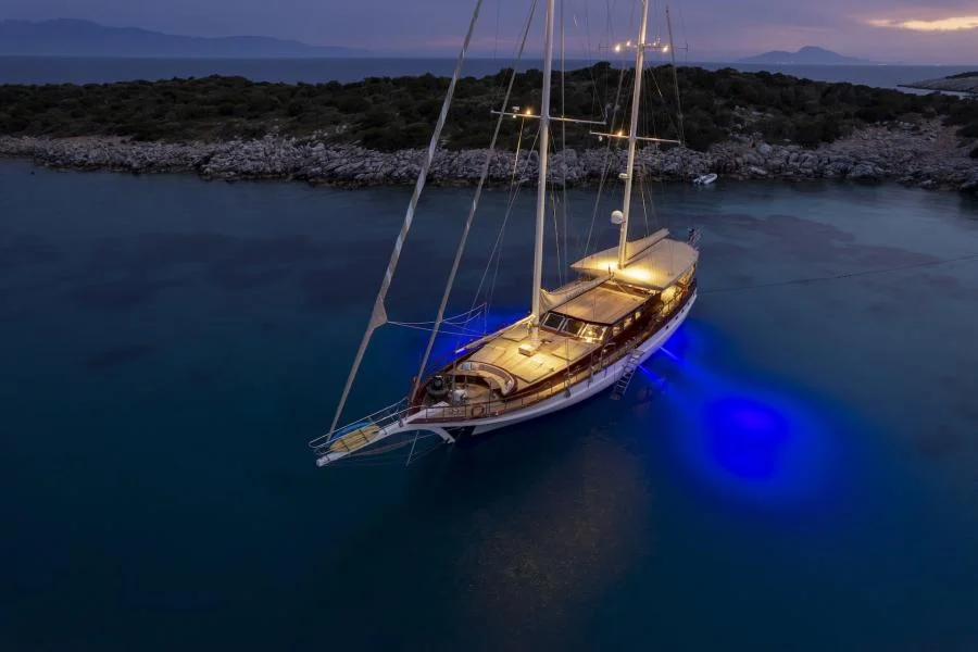 Arabella Yacht: VIP Luxury Yacht Hire — photo 2