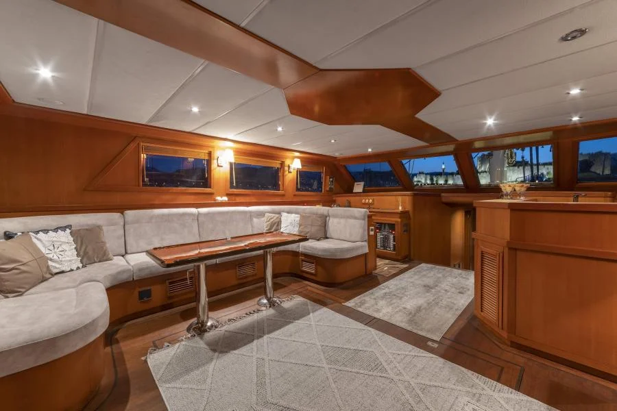 Arabella Yacht: VIP Luxury Yacht Hire — photo 8