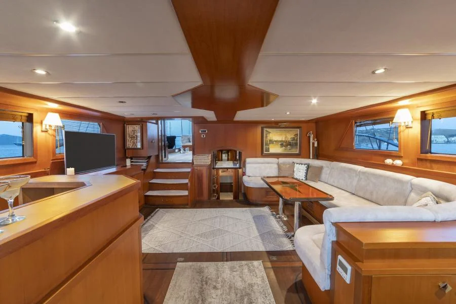 Arabella Yacht: VIP Luxury Yacht Hire — photo 7