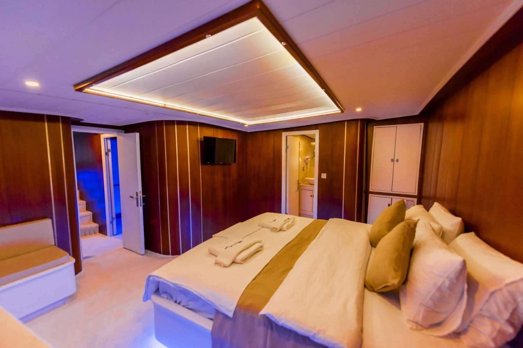 Buse by FRZ : Fethiye Gulet Charter — photo 23