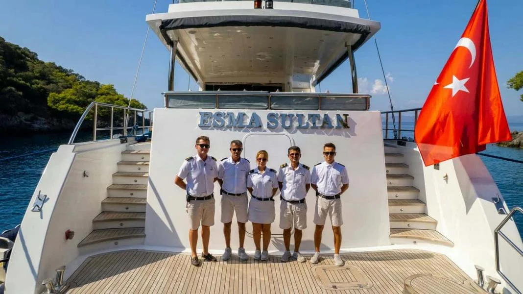 Esma Sultan — photo 10