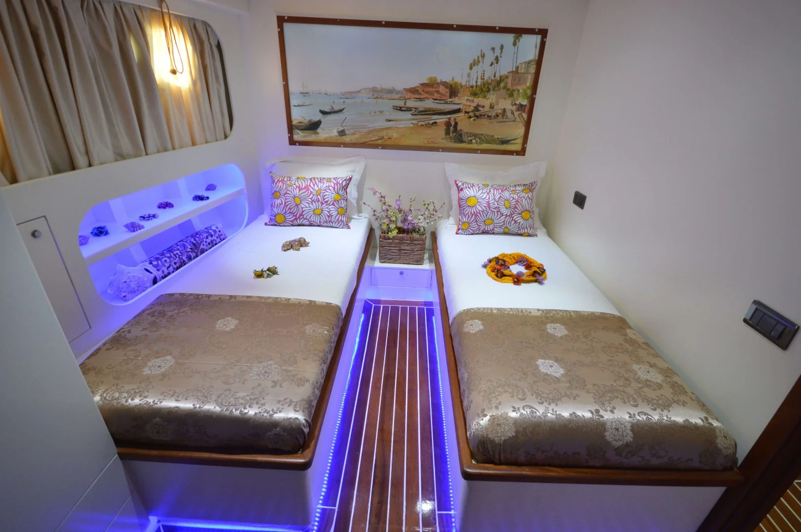 Gül Sultan — photo 43