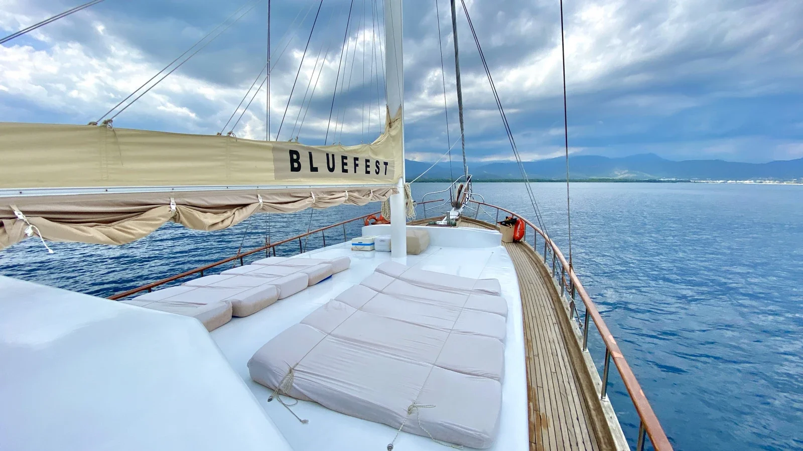 Gulet Bluefest; Classic Gulet With 8 Cabins For Blue Cruise Holidays — photo 14