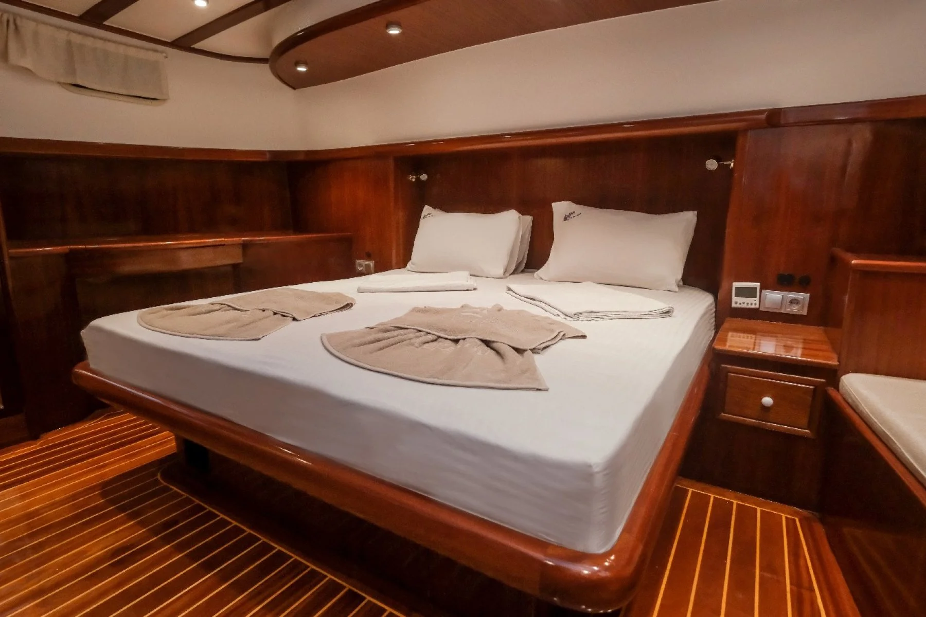 Junior Tarkan: Blue Cruise For 6 Person — photo 12