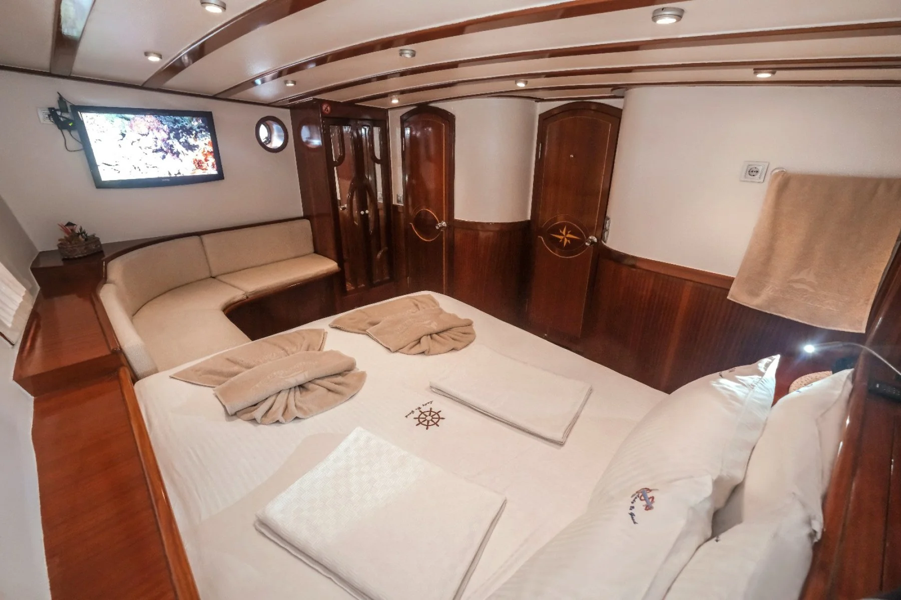 Junior Tarkan: Blue Cruise For 6 Person — photo 23