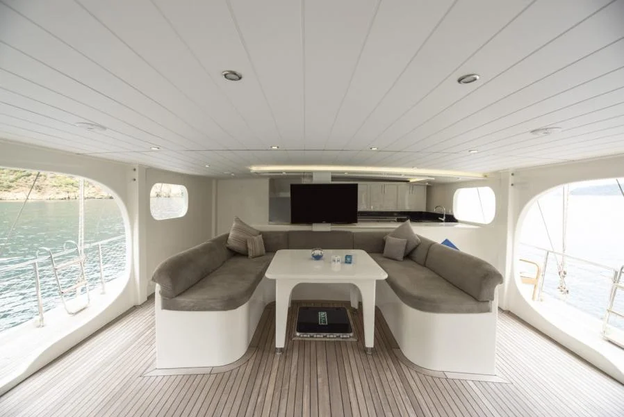 Kayhan 11: Large Yacht Charter — photo 14