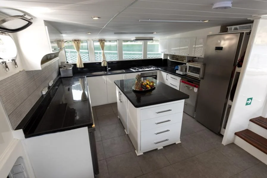 Kayhan 11: Large Yacht Charter — photo 15