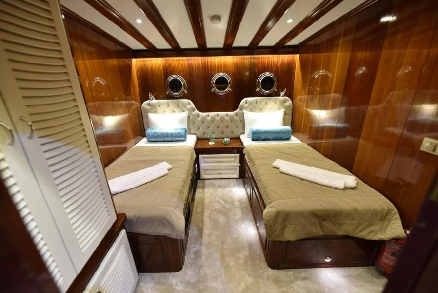 Kayhan 11: Large Yacht Charter — photo 25