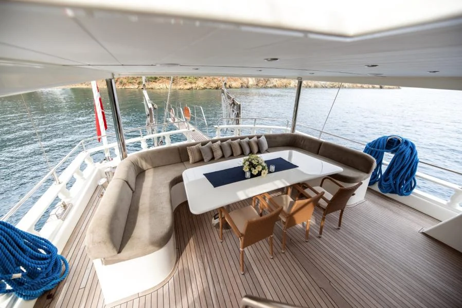 Kayhan 11: Large Yacht Charter — photo 10