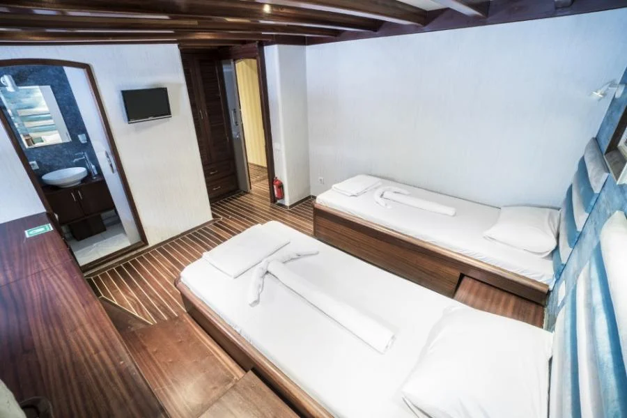 Love Boat: High-Capacity Luxury Yacht Charter Turkey — photo 21