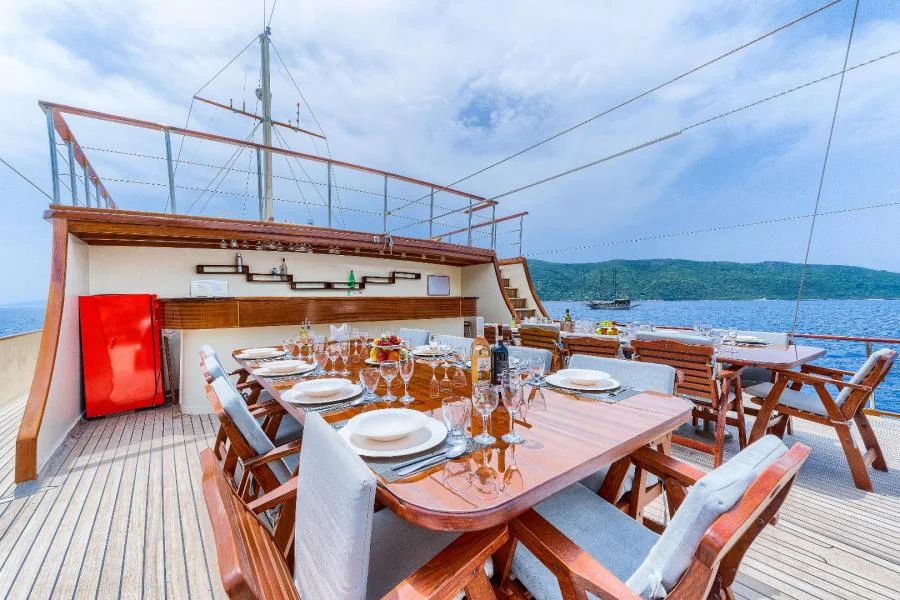 Love Boat: High-Capacity Luxury Yacht Charter Turkey — photo 9