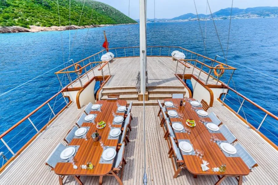 Love Boat: High-Capacity Luxury Yacht Charter Turkey — photo 7