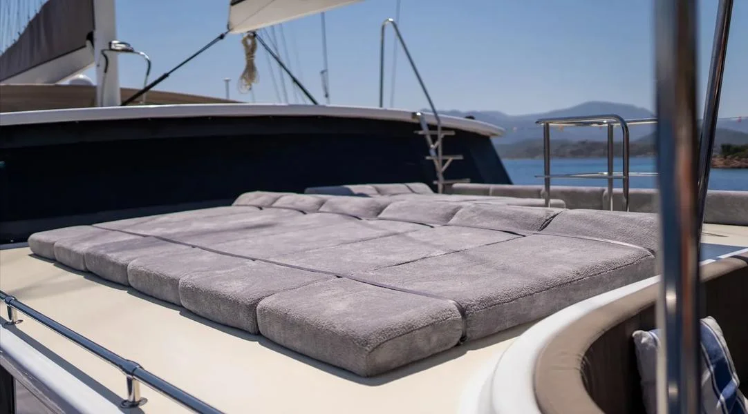 Nevra Queen: Elite High Capacity Charter — photo 6