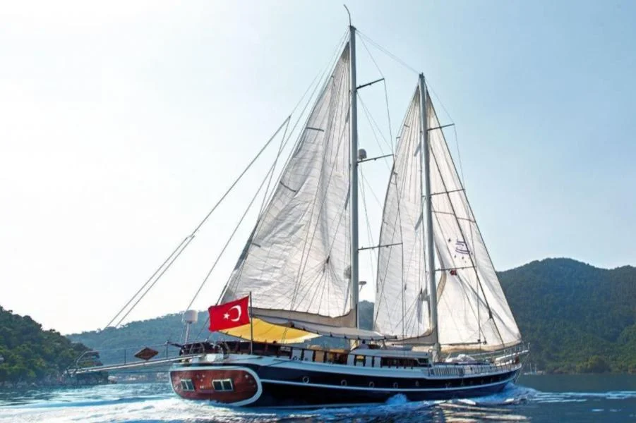 Perla Del Mar 2: Deluxe Private Charter — photo 4