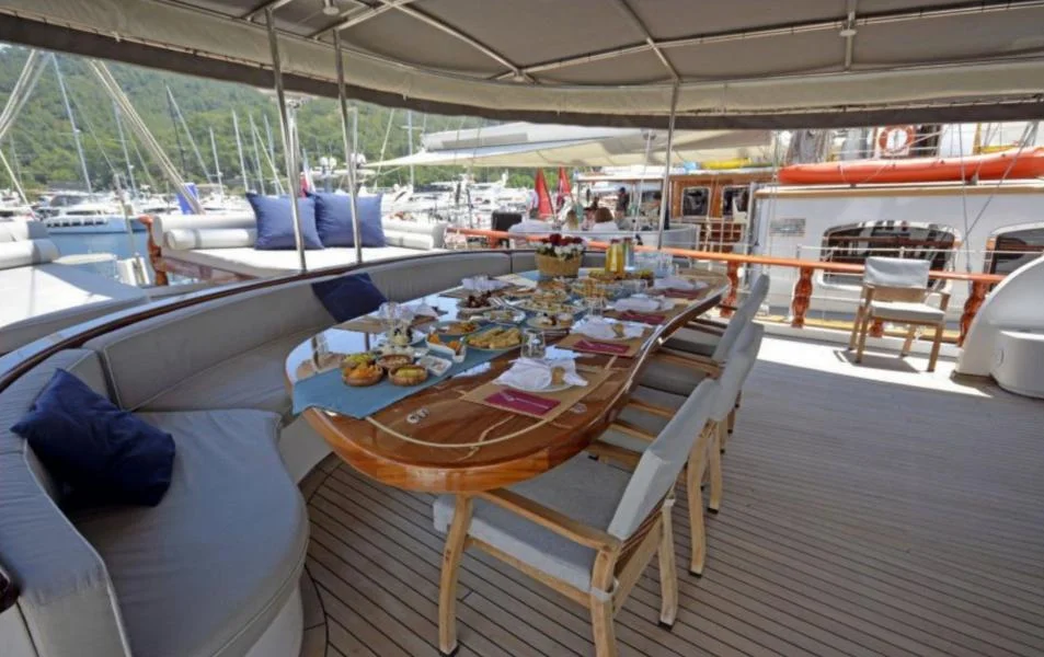 Perla Del Mar 2: Deluxe Private Charter — photo 16