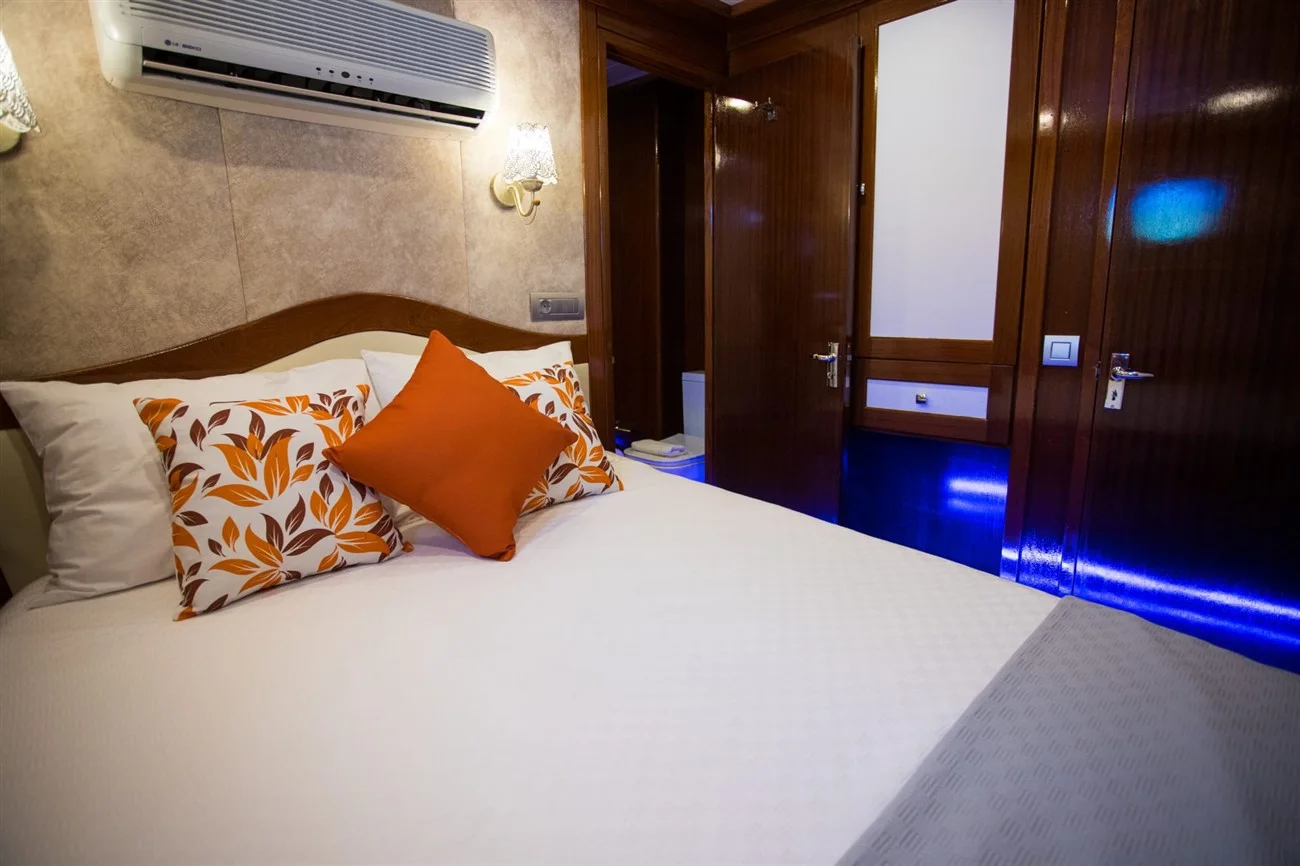 Queen of RTT: Premium Yacht Charter Turkey — photo 34