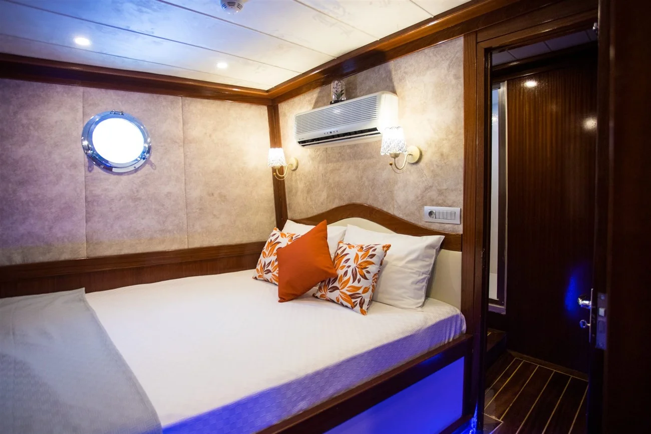 Queen of RTT: Premium Yacht Charter Turkey — photo 32