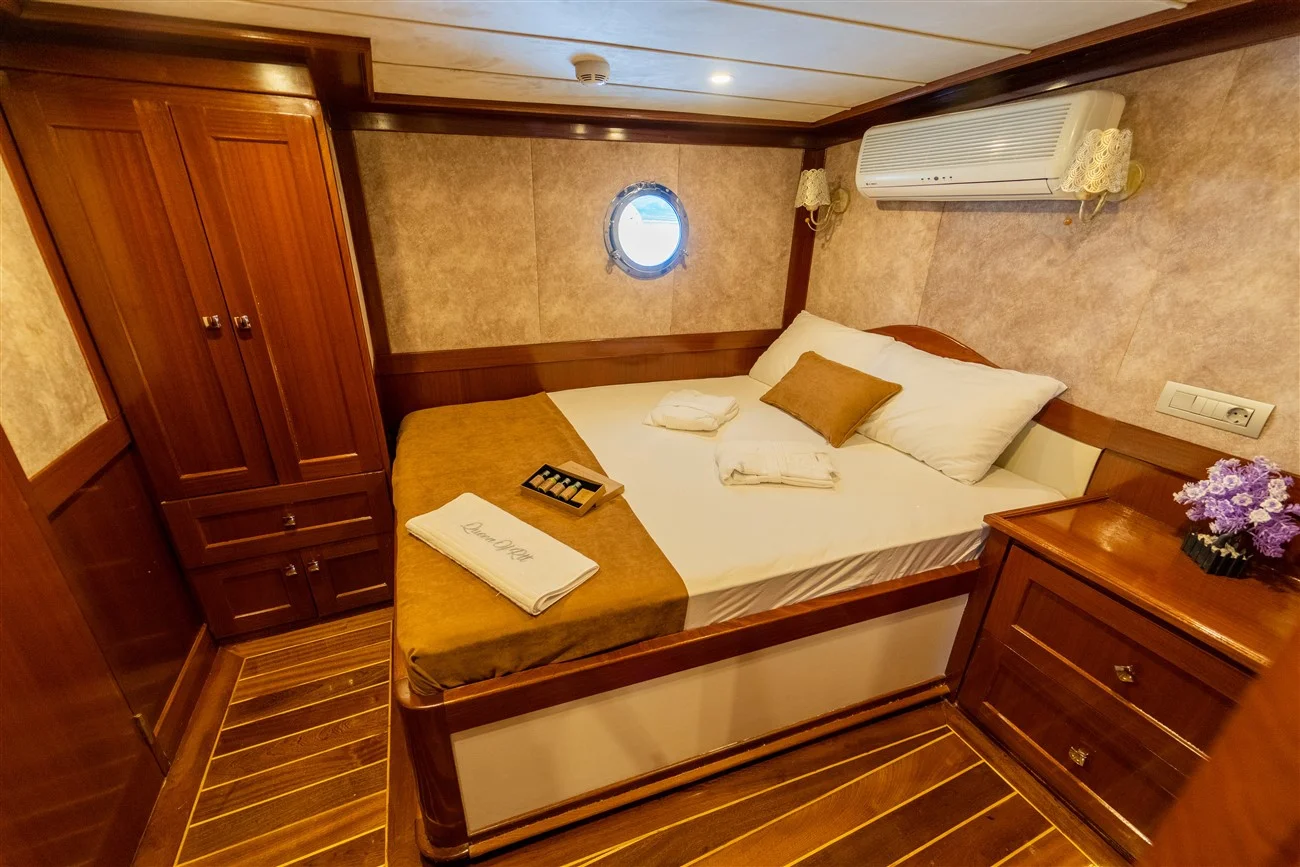 Queen of RTT: Premium Yacht Charter Turkey — photo 55