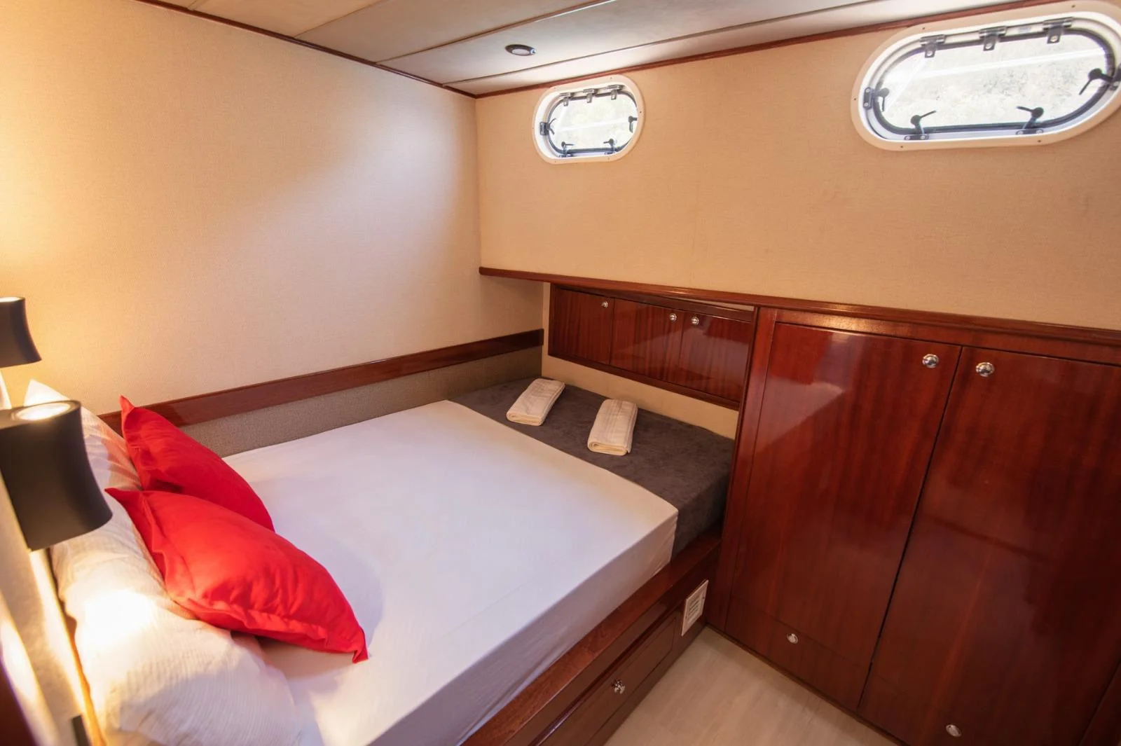 Royal RTT Gulet | Modern Luxury Yacht Charter Turkey — photo 17