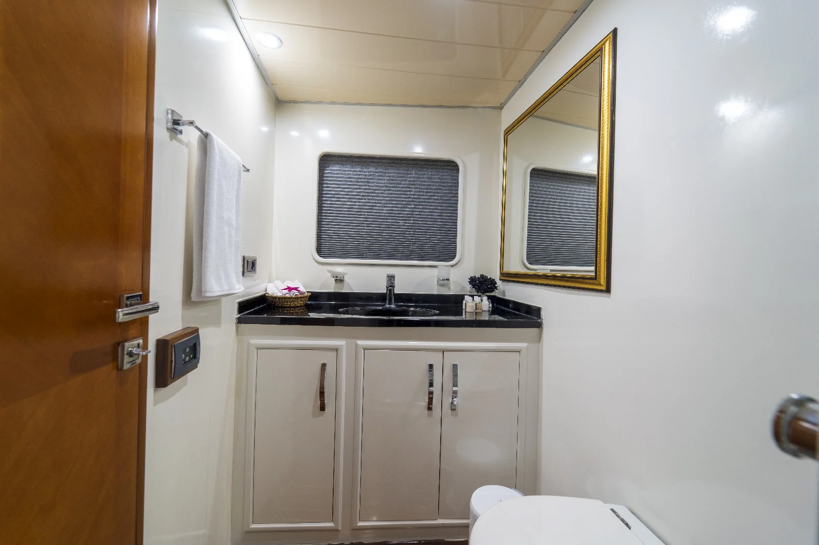 Simay S Yacht: Luxury Trawler Charter in Fethiye — photo 38