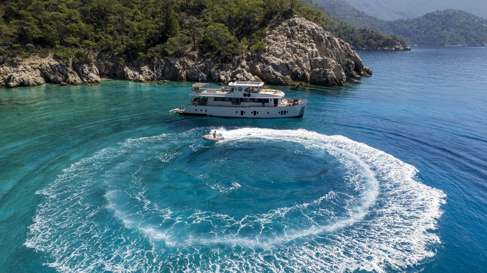 Simay S Yacht: Luxury Trawler Charter in Fethiye — photo 3